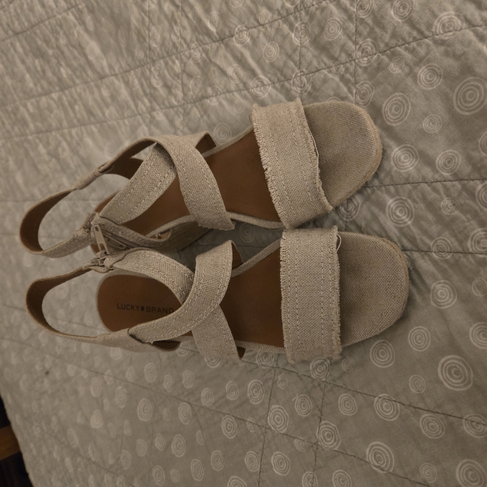 Lucky Brand Cream Open-Toe Sandals with Ankle Strap